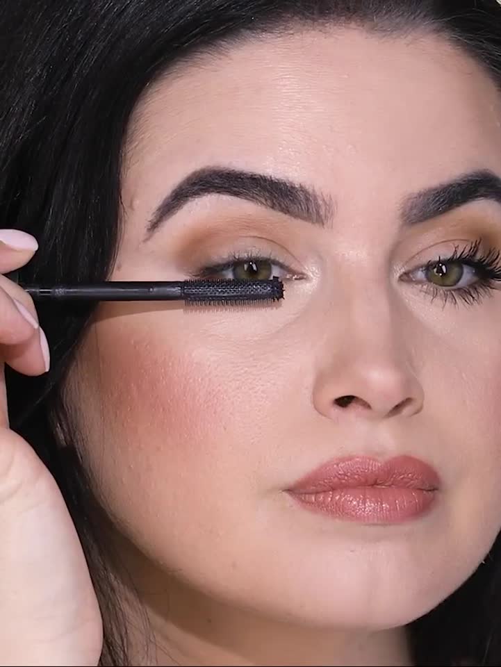 maneater™ mascara